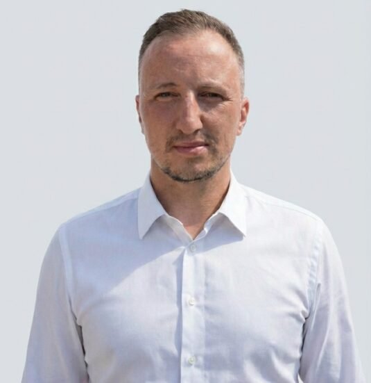 photo_2025fdfghretzh12-17_20-18-54